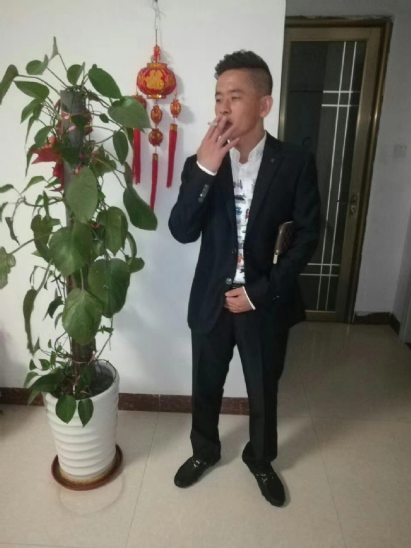 男人三十而立的第二张照片--周口相亲服务中心