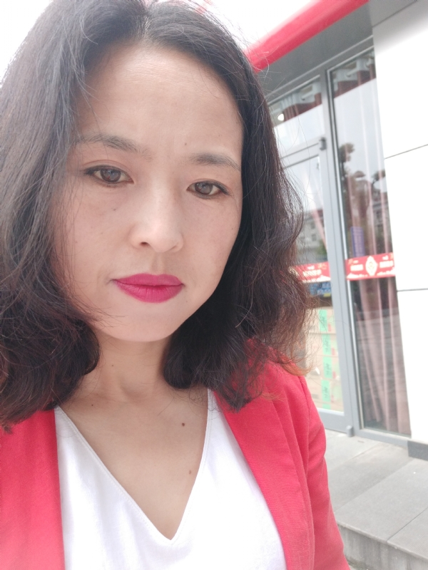 枫叶飘零的第一张照片--周口相亲服务中心