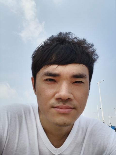 老实人的第一张照片--周口相亲服务中心