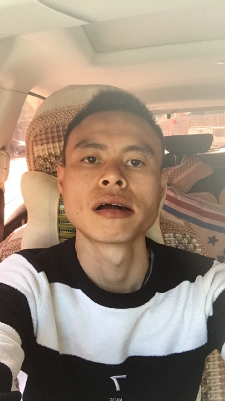 小何的第一张照片--周口相亲服务中心