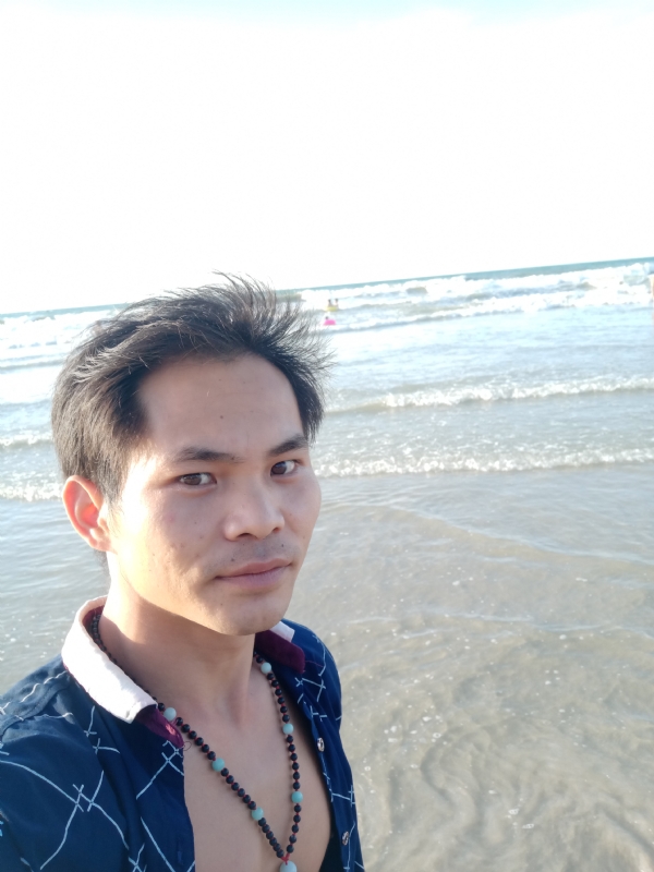 爱已欠费的第一张照片--周口相亲服务中心
