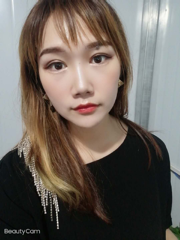 艾薇的第三张照片--周口相亲服务中心