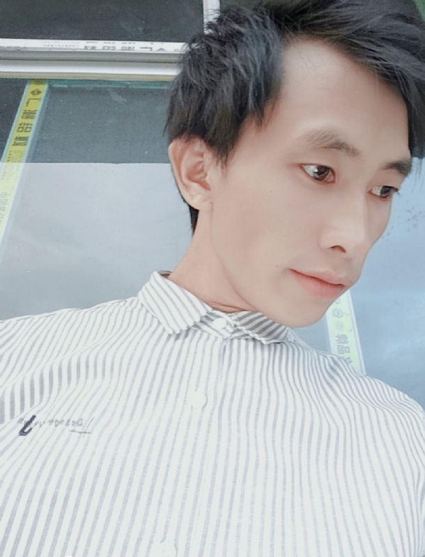 寻找下一个路口的第一张照片--周口相亲服务中心