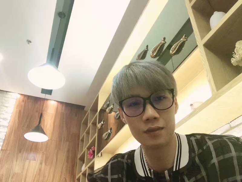黄峰的第一张照片--周口相亲服务中心