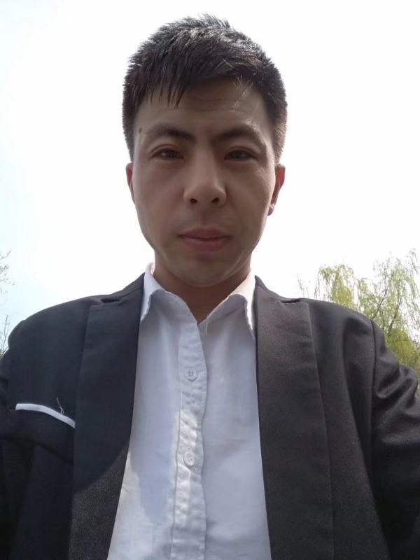 许以飞翔的第一张照片--周口相亲服务中心