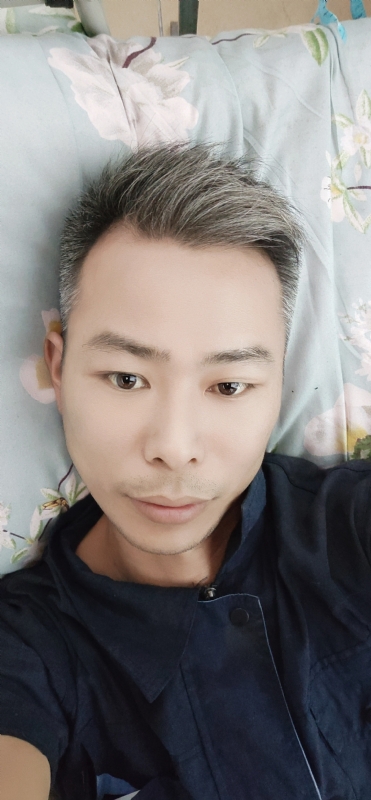 火山口的第一张照片--周口相亲服务中心