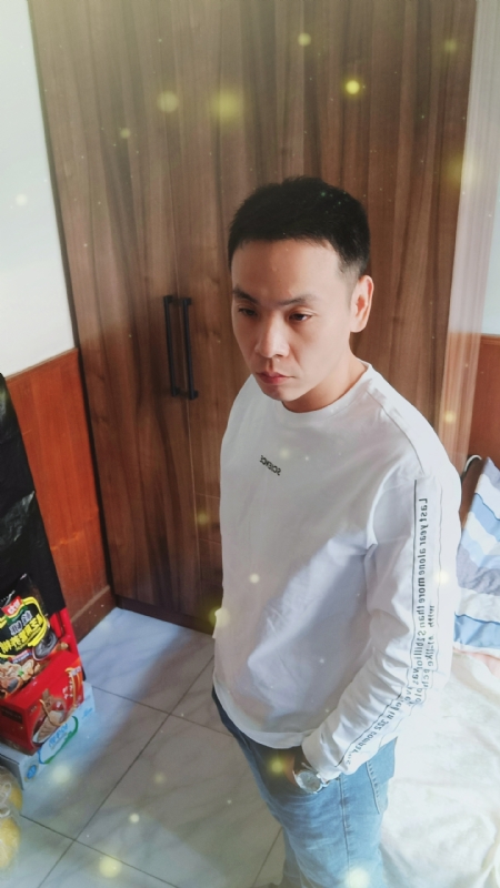 没有蜡笔的小航的第三张照片--周口相亲服务中心