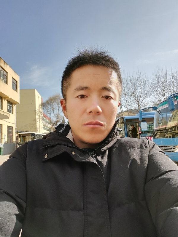 孤独的云的第二张照片--周口相亲服务中心