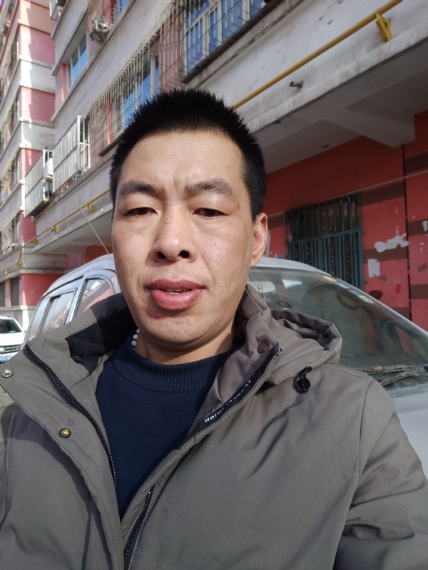 华哥的第二张照片--周口相亲服务中心