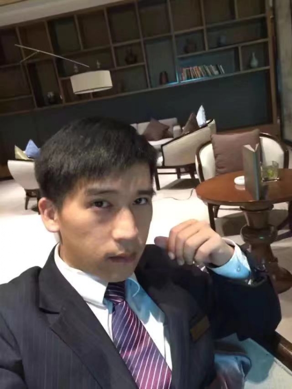 一条孤独的鱼的第二张照片--周口相亲服务中心