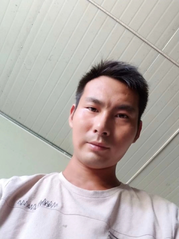快乐肥宅水的第一张照片--周口相亲服务中心