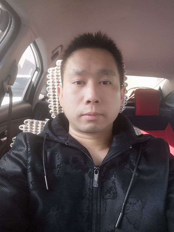 孤独的狼的第二张照片--周口相亲服务中心