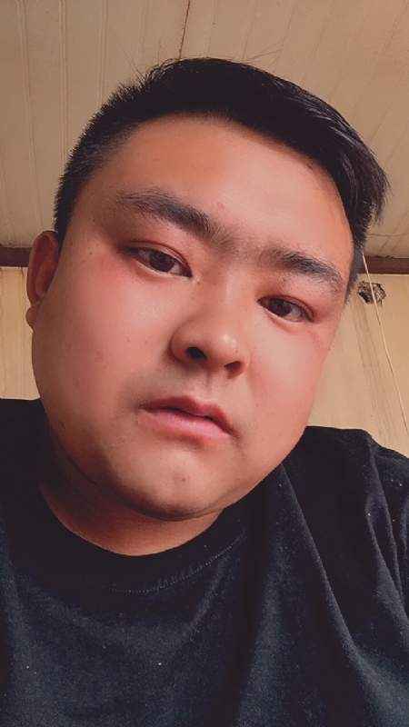 爱我所爱的第一张照片--周口相亲服务中心