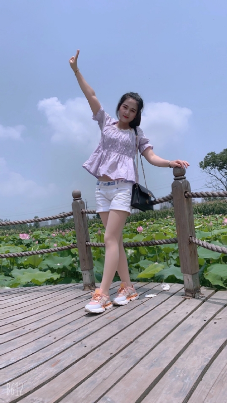 秋水伊人的第一张照片--周口相亲服务中心