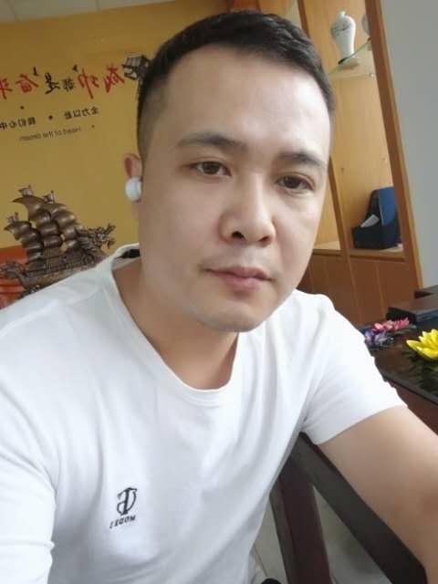 礼哥的第二张照片--周口相亲服务中心