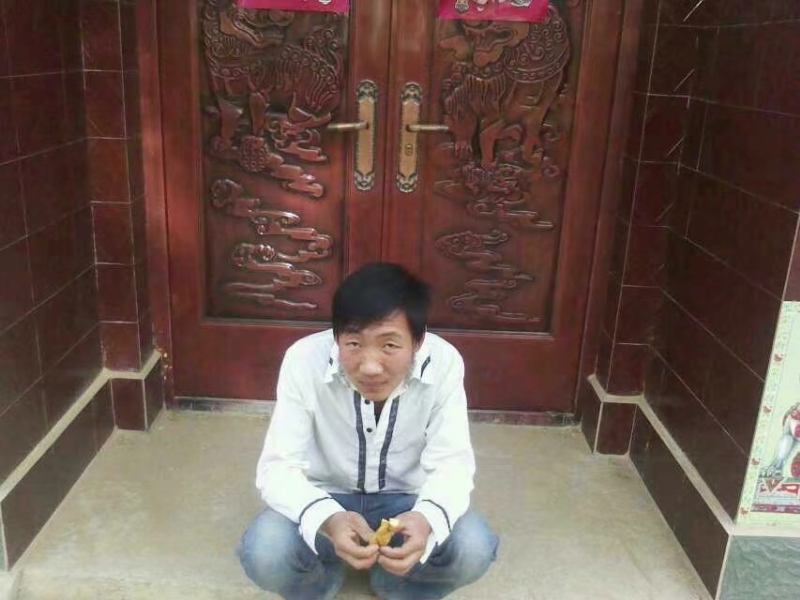 潘先生的第一张照片--周口相亲服务中心