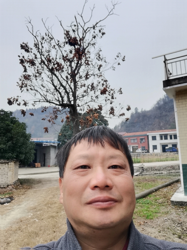 苏众青春冲浪的第二张照片--周口相亲服务中心