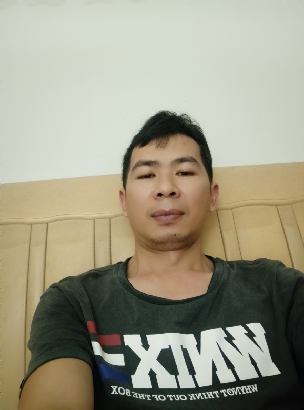 小伙子的第四张照片--周口相亲服务中心