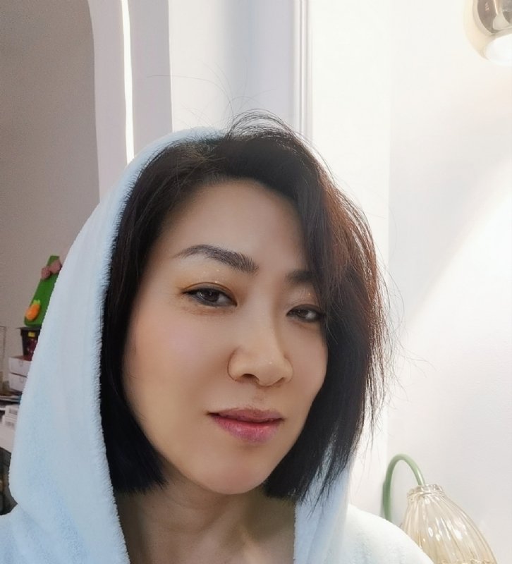 火玫瑰的第一张照片--周口相亲服务中心