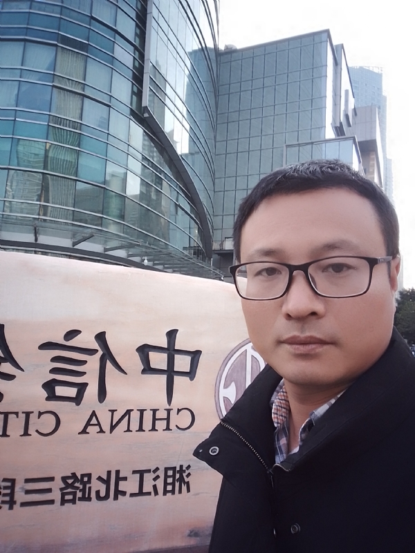 晚秋的第一张照片--周口相亲服务中心