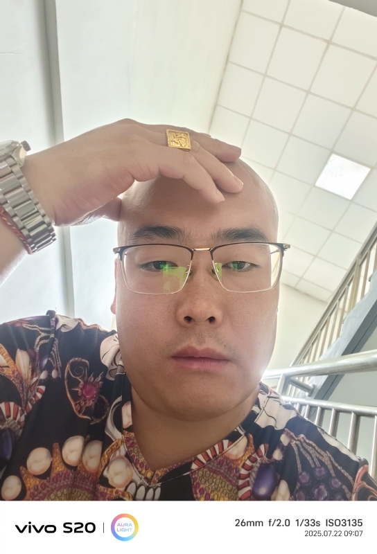 一生诺言的第五张照片--周口相亲服务中心
